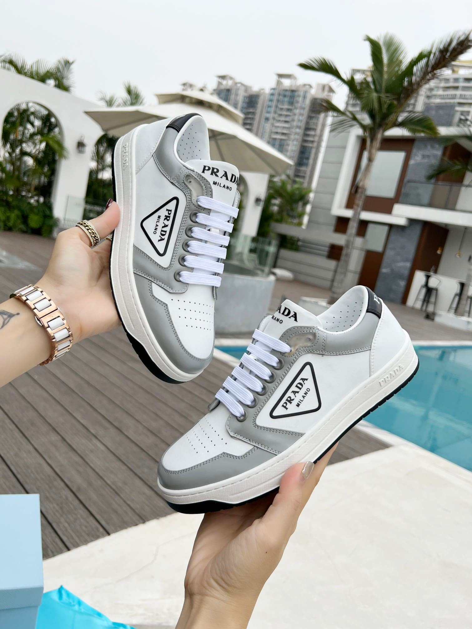 Pra*a District Leather Sneakers White Grey 1E790M 3Lj6 F0A4C F 030