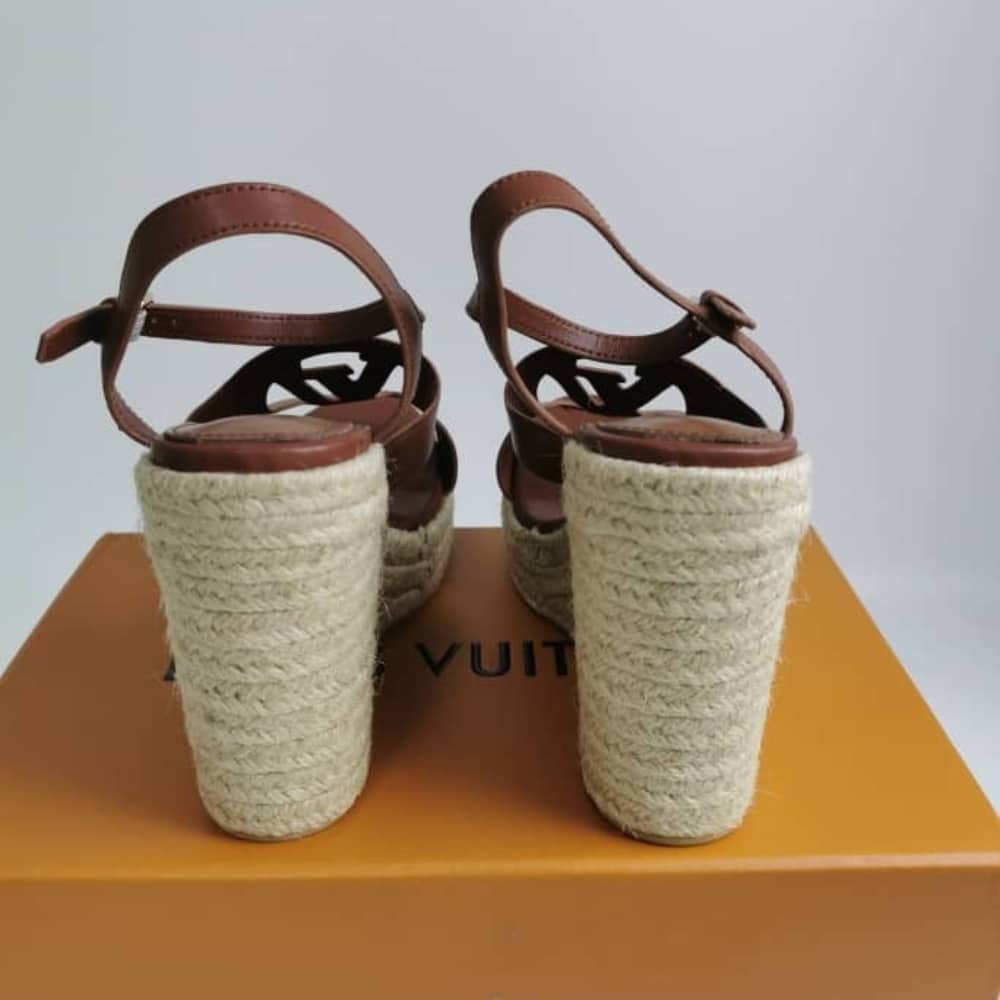 L0vis Vvtt0n Lv Isola Wedge Sandal Cognac 1Aci7N