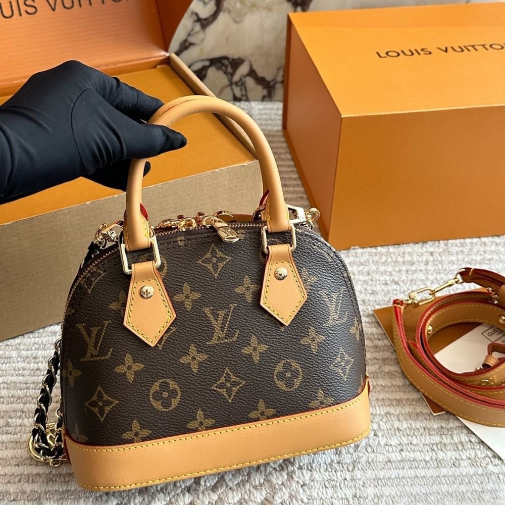 L0vis Vvtt0n Alma Mini LV And I 21Cm K00015