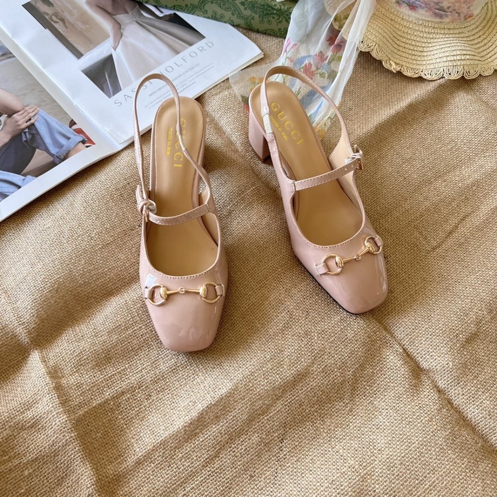 Gvc*1 Women’s Horsebit Pump Beige Leather