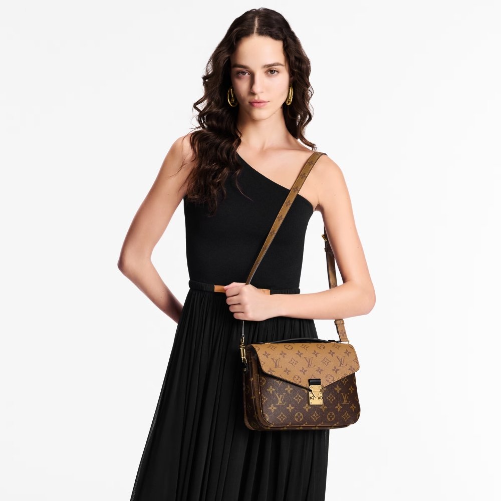 [S*per Vip 1:1] L0vis Vvtt0n Pochette Métis Monogram Reverse Canvas 25Cm M44876