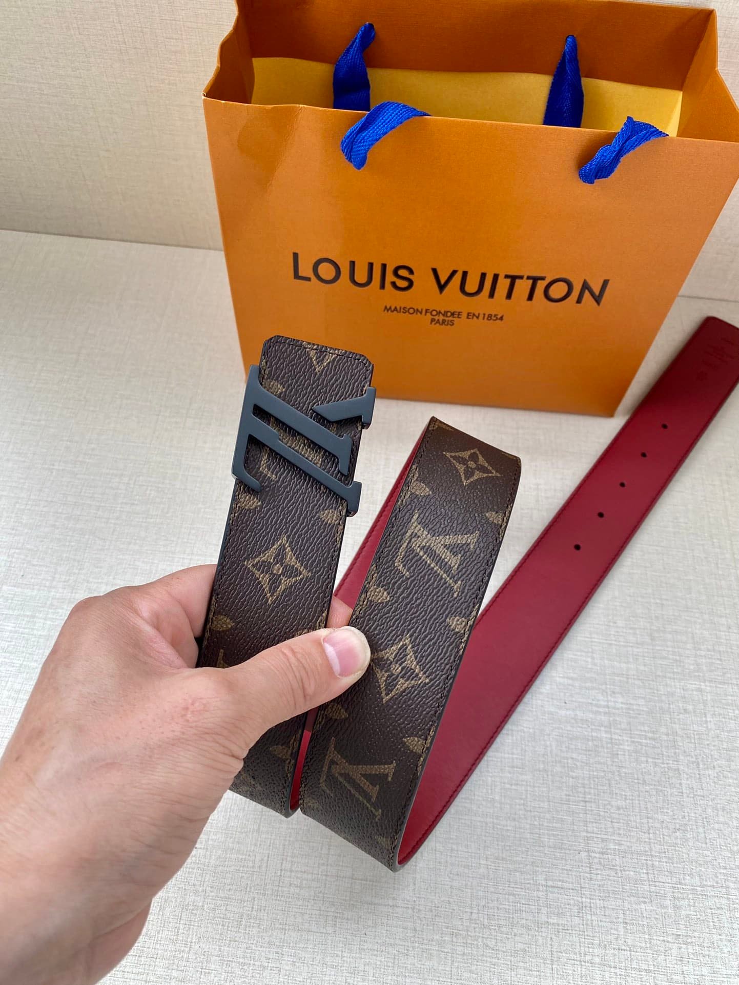 L0vis Vvtt0n Lv Initiales Reversible Monogram Belt 4Cm