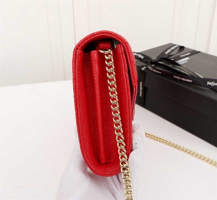 Sa1nt Lau*nt Cassandre Matelassé Envelope In Grain De Poudre Embossed Leather Red 22Cm 695108Bow016008