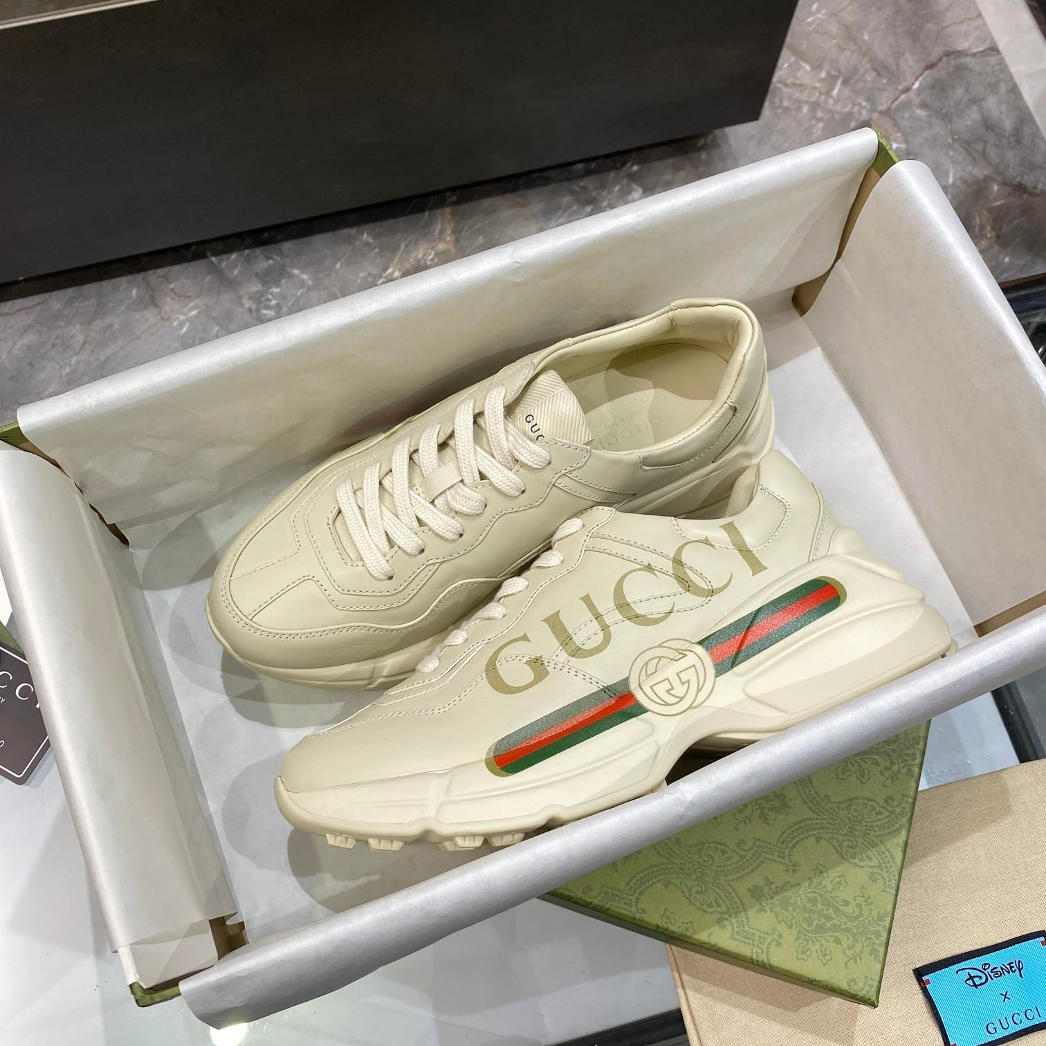 Gvc*1 Women Rhyton Gvc*1 Logo Leather Sneaker Beige 528892 Drw00 9522