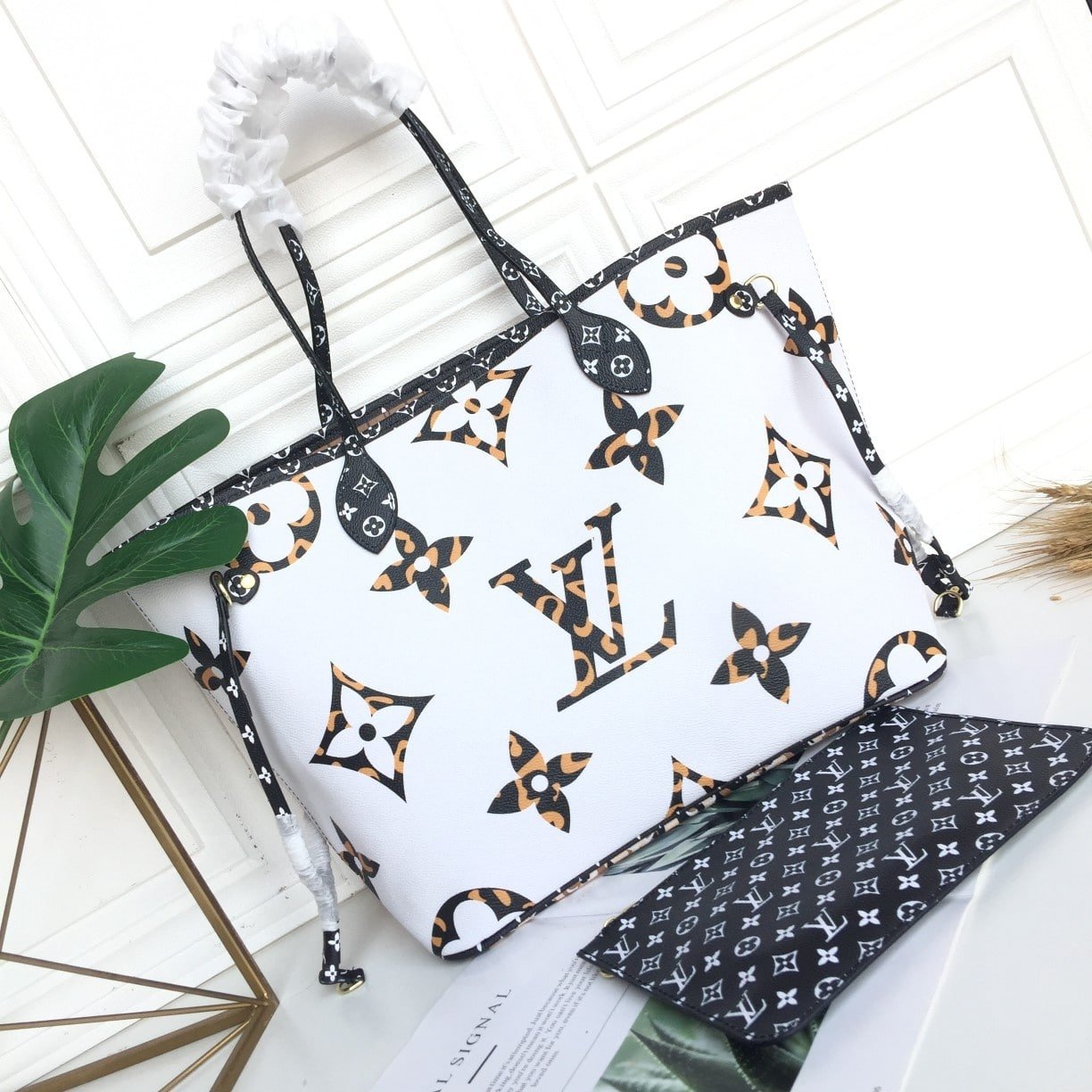 L0vis Vvtt0n Neverfull Mm Giant Jungle Ivory 31Cm M44716