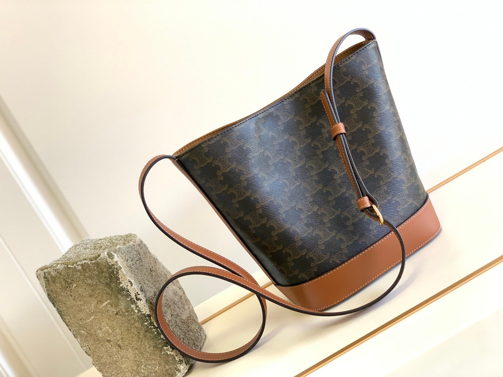 Ce1i*e Cuir Triomphe Canvas And Calfskin Ce1i*e Print Tan