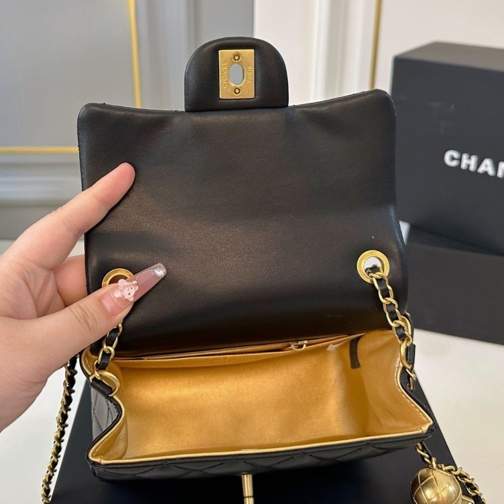 Ch**el Classic Mini Crossbody Bag Black 16Cm