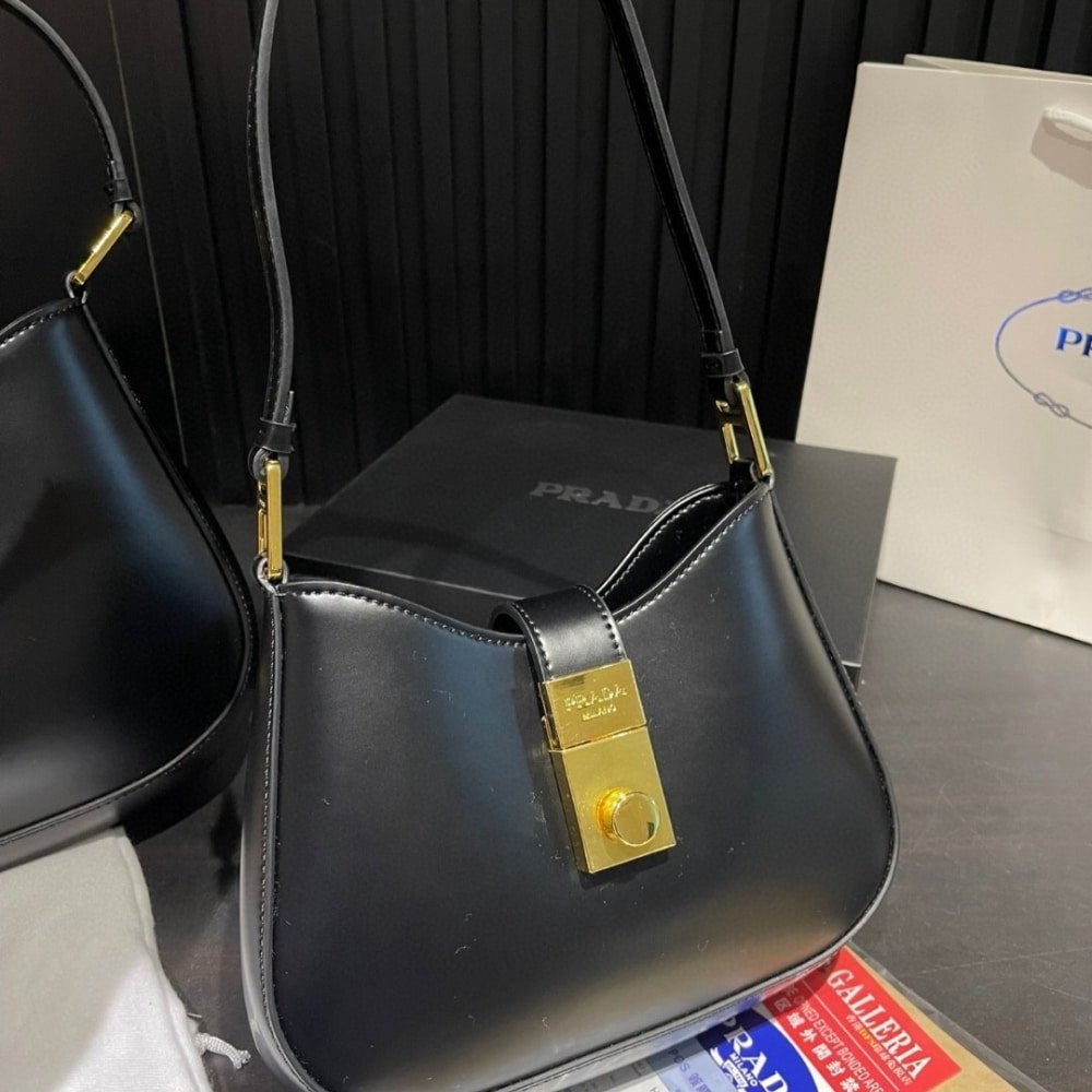 Pra*a Cleo Brushed Leather Shoulder Bag With Clasp Closure Black 26Cm 1Bc169 Zo6 F0632 V Meo