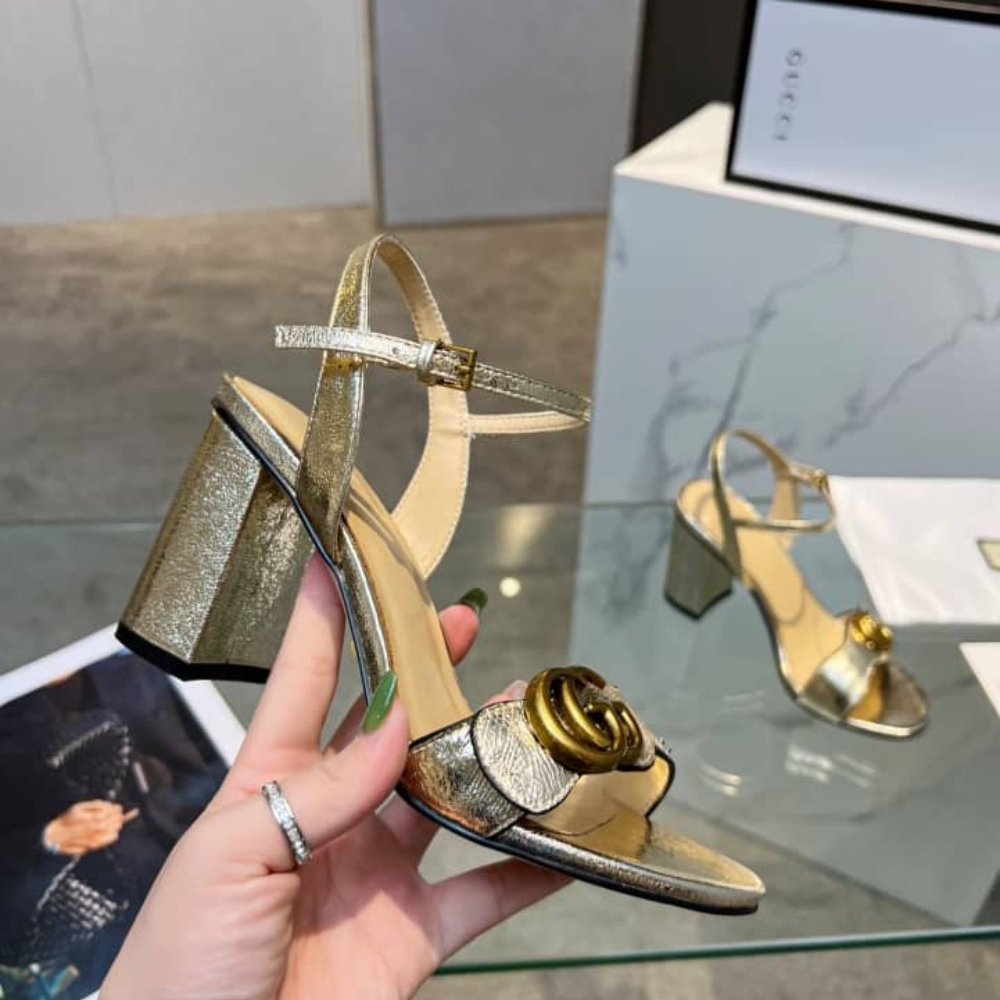 Gvc*1 Metallic Laminate Mid Heel Sandal Gold 453379 Dkt00 7100