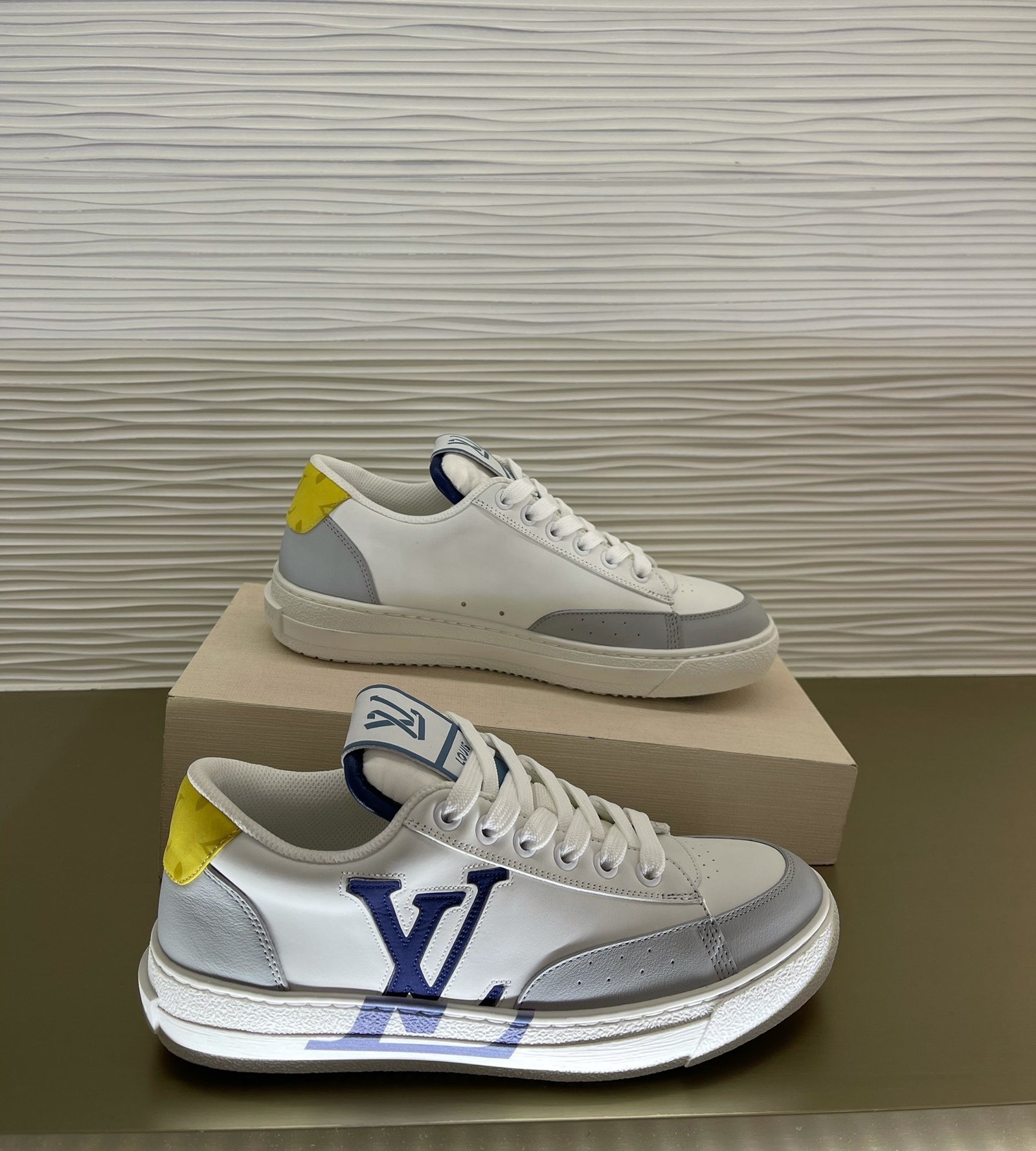 L0vis Vvtt0n Charlie Sneaker 1A9Jlt