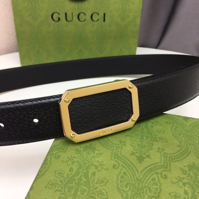 Gvc*1 Black Belt With Square Gold Buckle And Bee Star 35Mm
