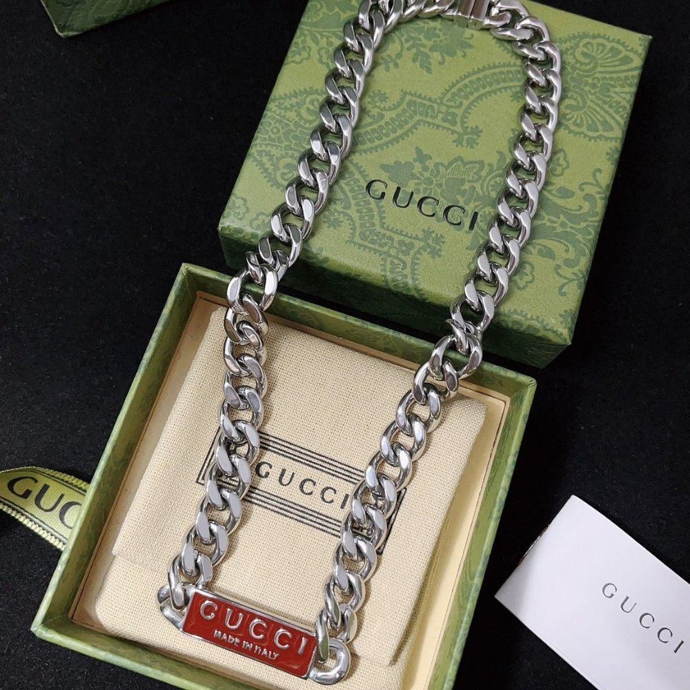 Gvc*1 Trademark Enamel Chain Necklace In 925 Sterling Silver 814978 J8410 8166