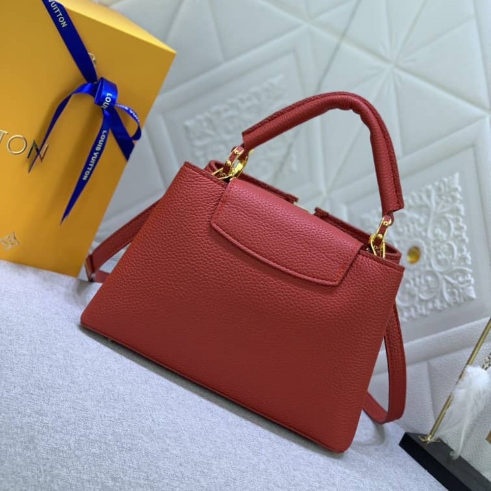 L0vis Vvtt0n Capucines Bb Bag Scarlet Red 27Cm M52689