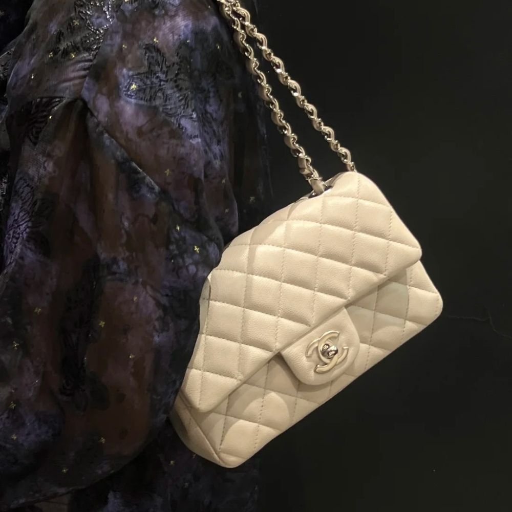 Ch**el Classic Double Flap Bag White Silver Hardware 25Cm
