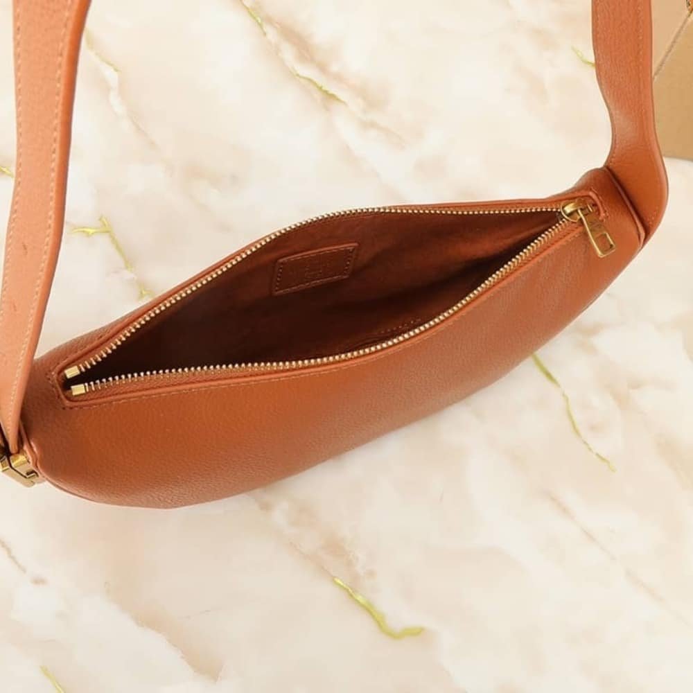 L0vis Vvtt0n Low Key Bumbag Cognac 28Cm M83546