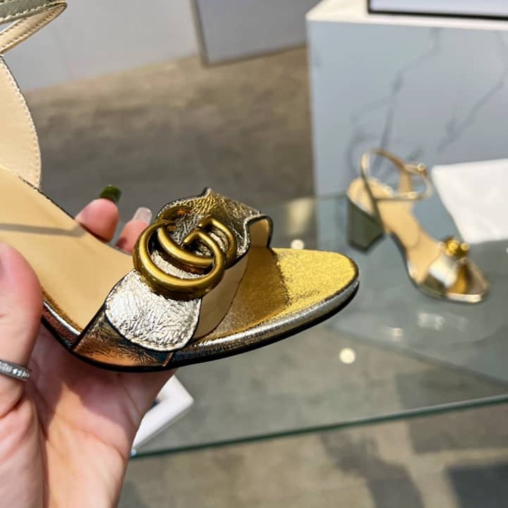 Gvc*1 Metallic Laminate Mid Heel Sandal Gold 453379 Dkt00 7100