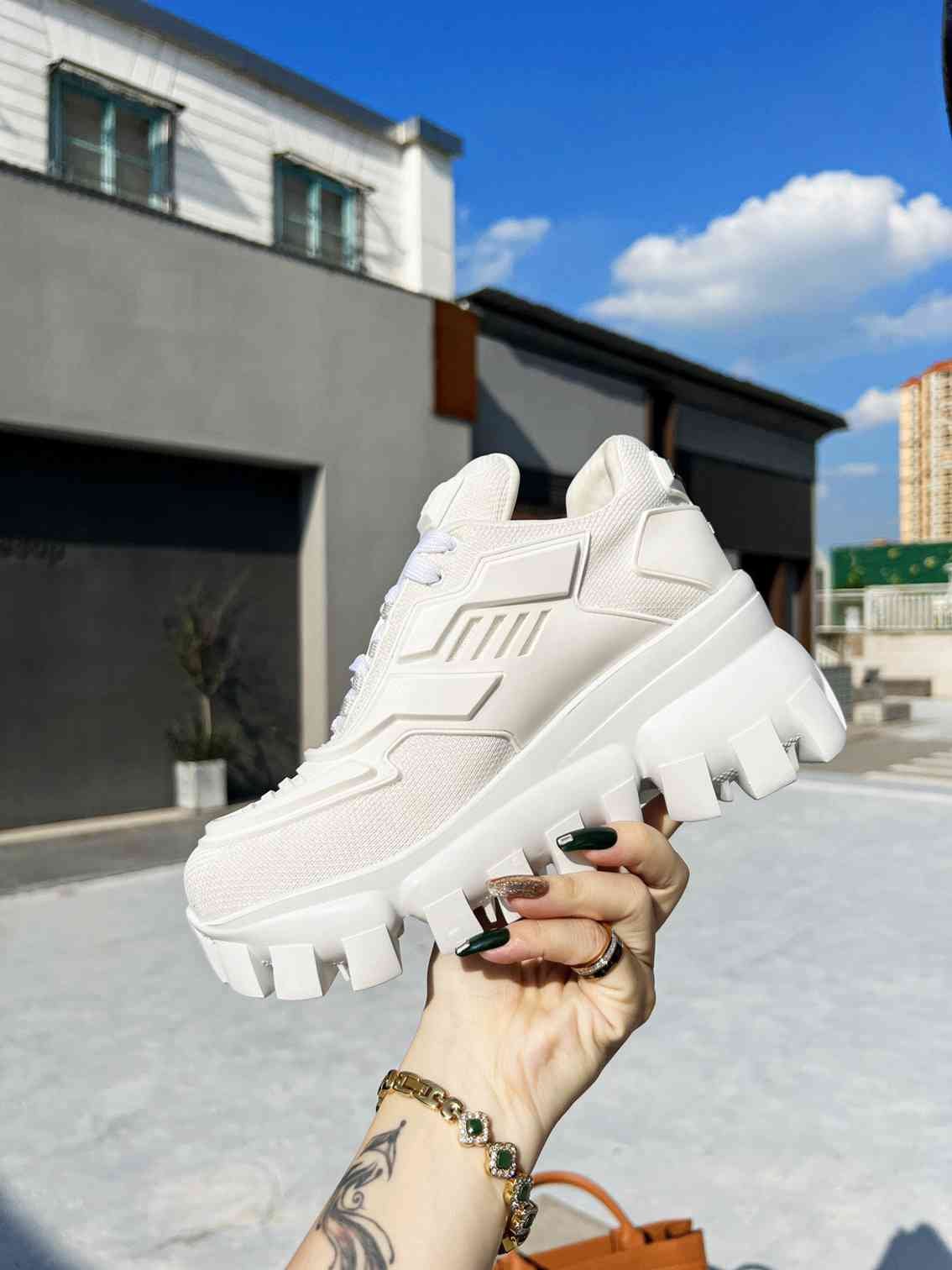 Pra*a Cloudbust Thunder Sneakers White 1E819L3Kr2F0009F050