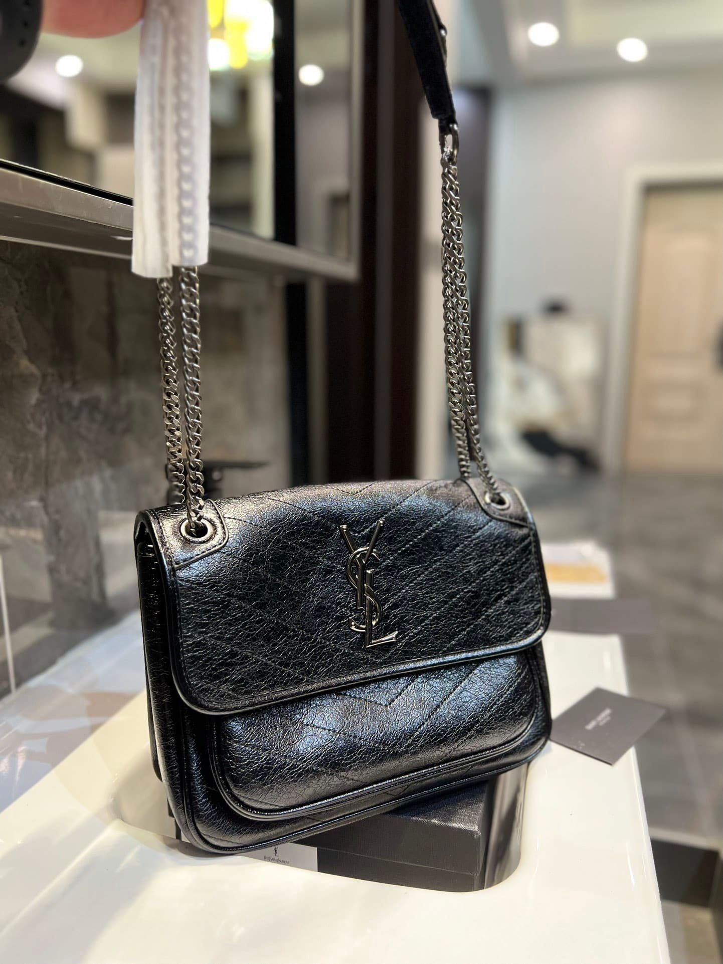 Sa1nt Lau*nt Niki Medium In Vintage Leather Black With Silver Hardware 28Cm