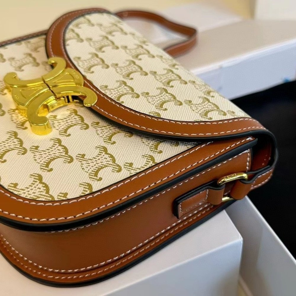 Ce1i*e Mini Besace In Triomphe Canvas And Calfskin White 18Cm 196702Bzj 01Bc