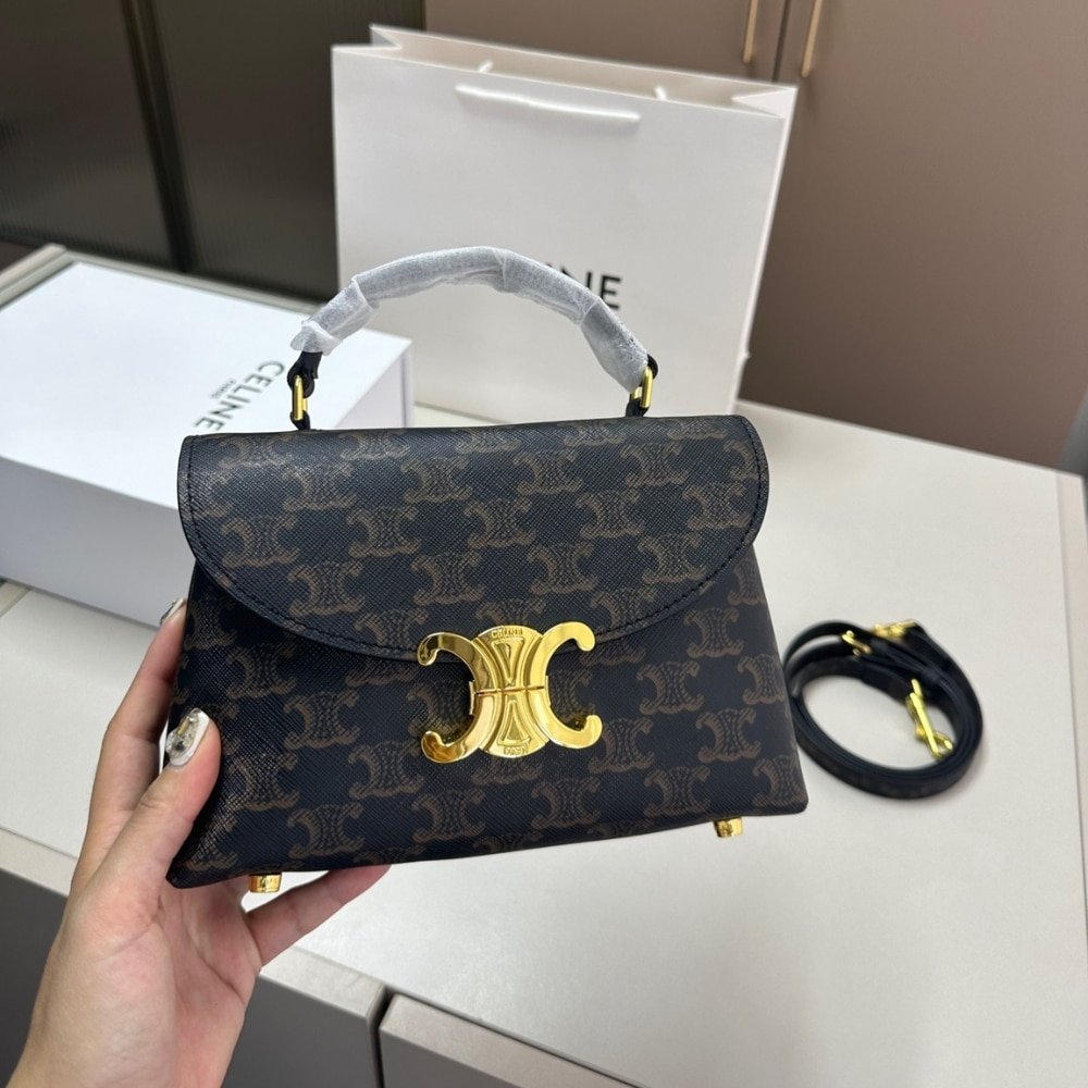 Ce1i*e Teen Nino Bag In Triomphe Canvas 20Cm 118112Frh 04Lu