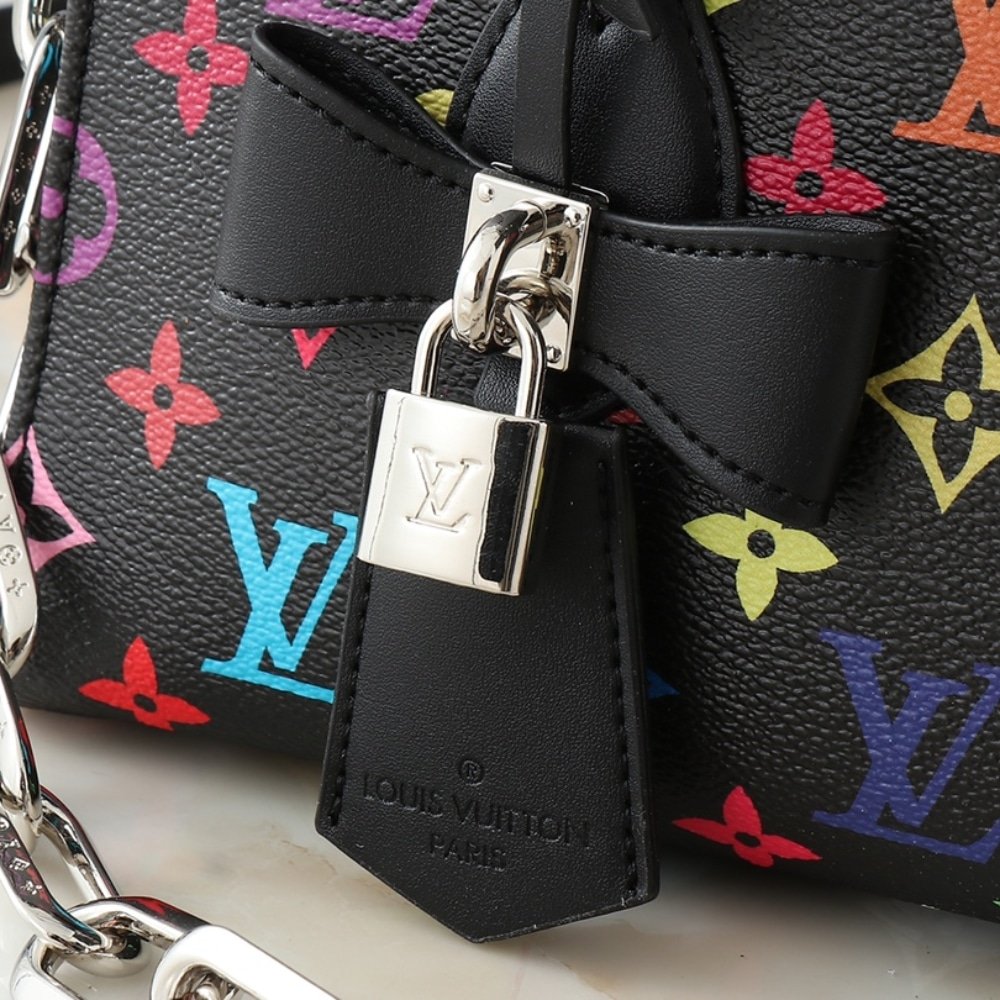 L0vis Vvtt0n X Takashi Murakami Onthego East West Chain Black 25Cm M13260