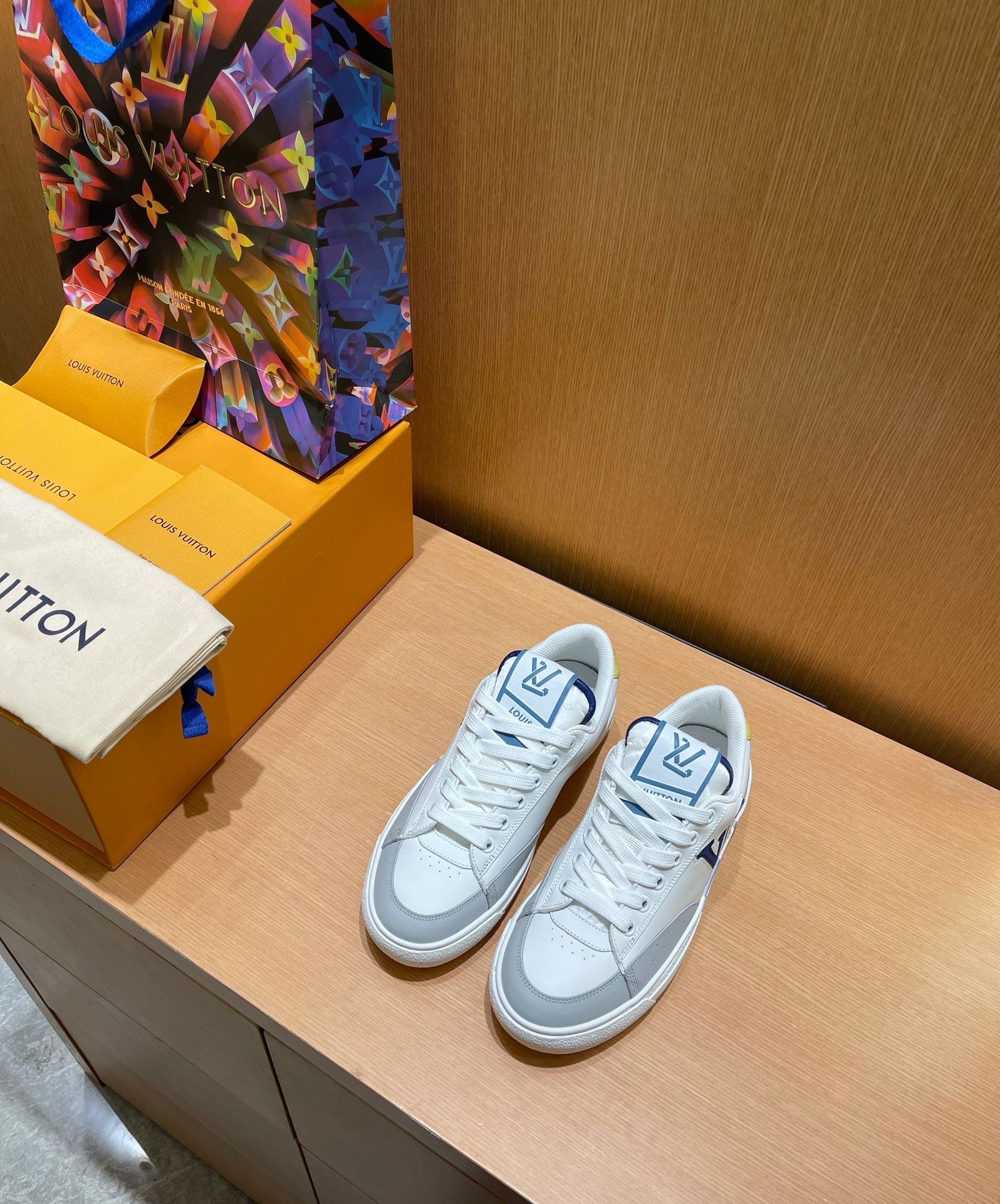L0vis Vvtt0n Charlie Sneaker 1A9Jlt