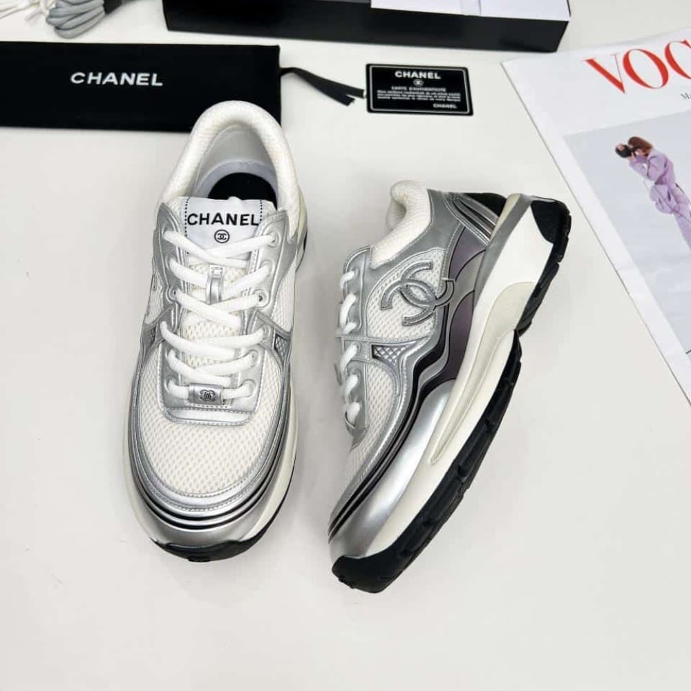 Ch**el 23C Silver Metallic Cc Logo Lace Up Flat Runner Trainer Sneaker White And Silver G39792 Y56368 K5451