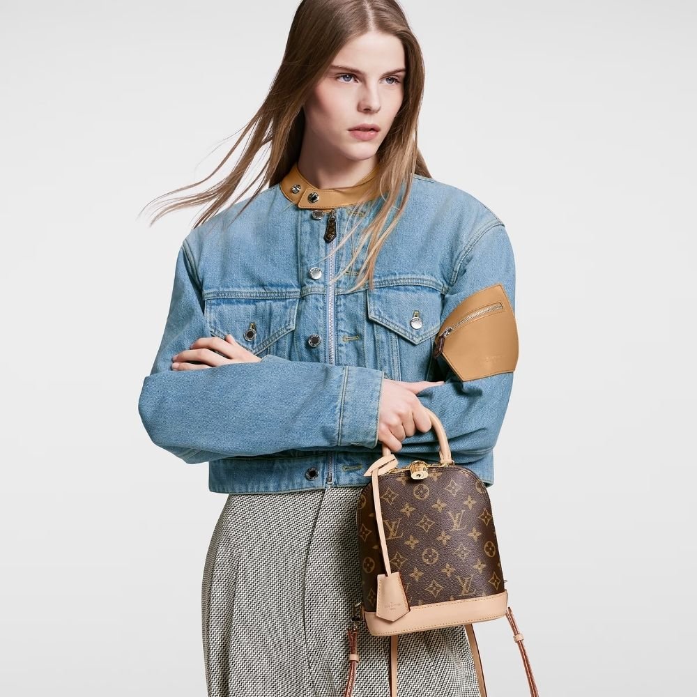 L0vis Vvtt0n Alma Backpack Monogram Canvas 20Cm M47132