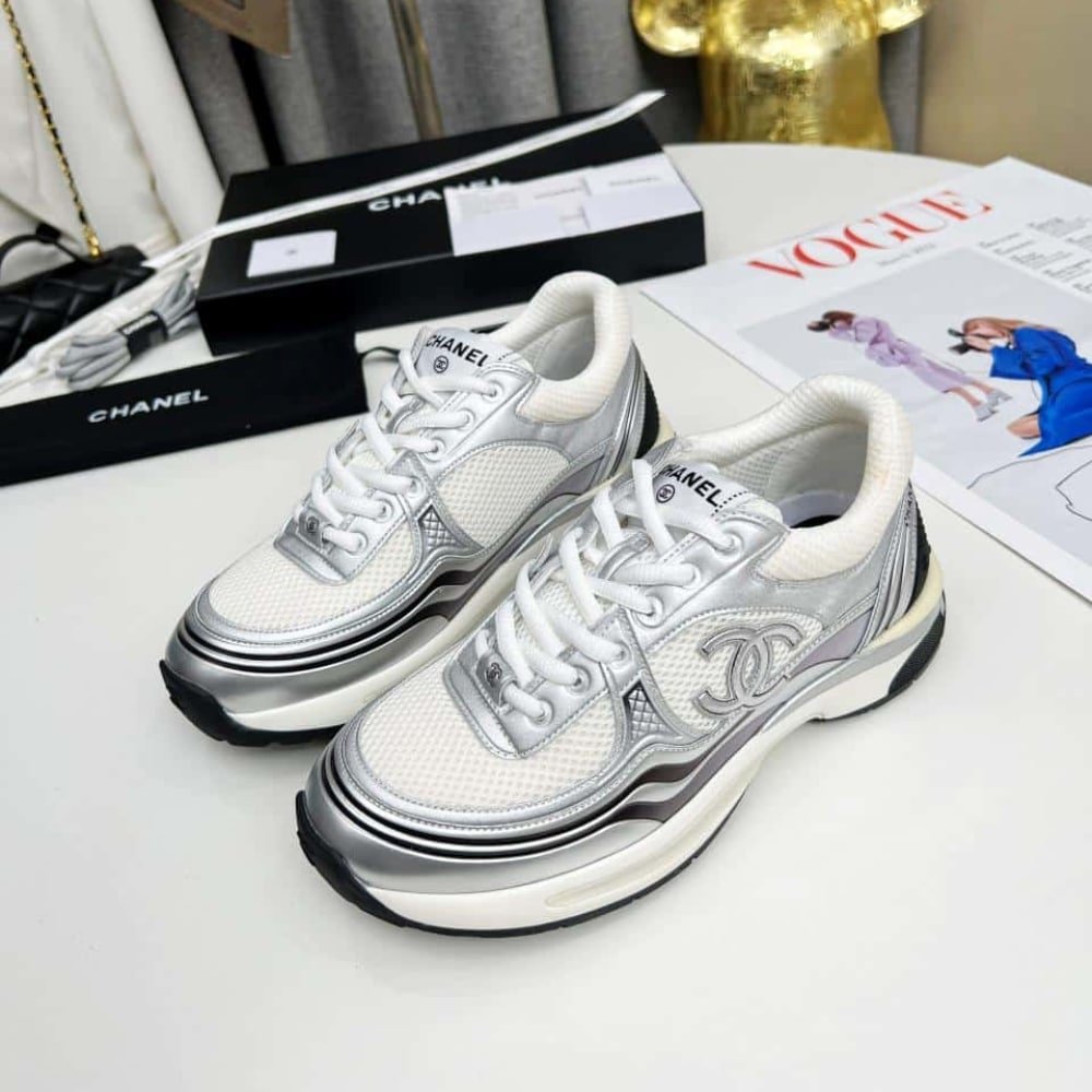 Ch**el 23C Silver Metallic Cc Logo Lace Up Flat Runner Trainer Sneaker White And Silver G39792 Y56368 K5451