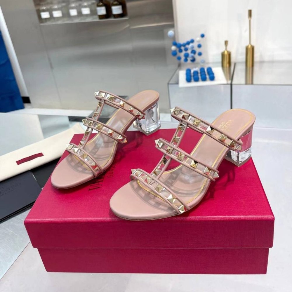 Va1e*ntin0 Garavani Rockstud Slider Sandal In Beige 2W0S0C47Ngu V6L