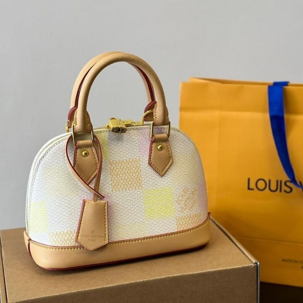L0vis Vvtt0n Alma BB Damier Canvas Peach 23Cm N40516