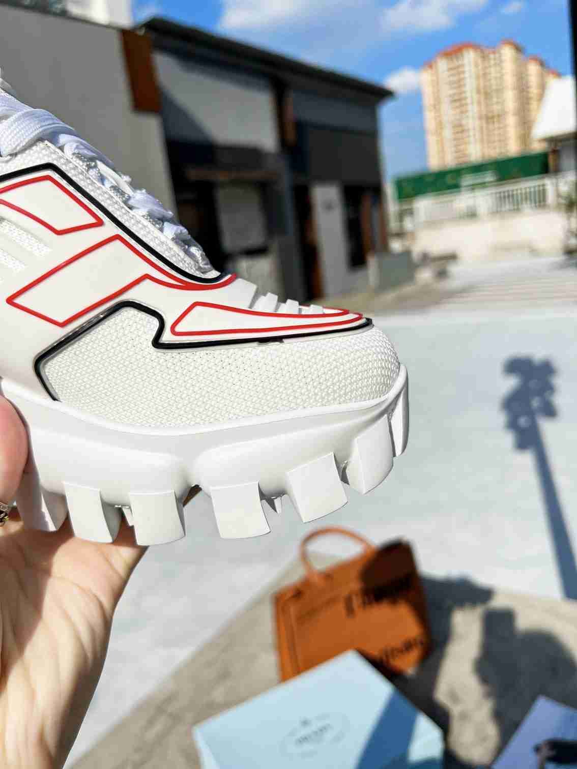 Pra*a Cloudbust Thunder Sneakers With White And Red 2Eg2933Lgnf0009