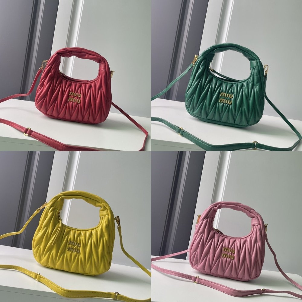 M1um1u Wander Matelassé Nappa Hobo Bag Black 20Cm 5Bc125 An88 F0002 V Ooy