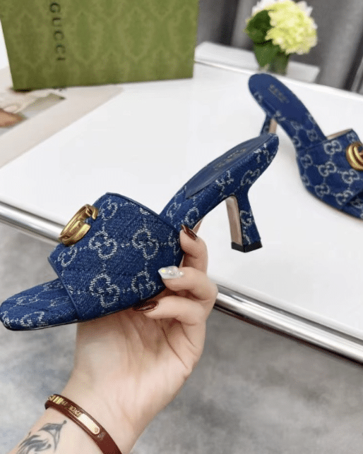Gvc*1 Women’S Gg Denim Sandals
