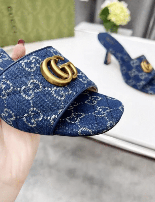 Gvc*1 Women’S Gg Denim Sandals