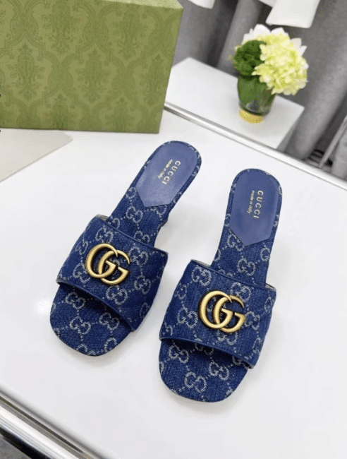 Gvc*1 Women’S Gg Denim Sandals