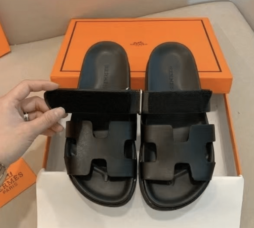 H**me5 Chypre Sandal Black Leather
