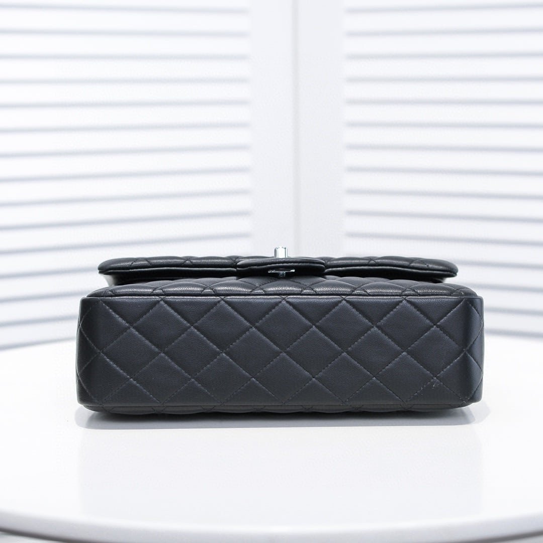 Ch**el Small Classic Flap Bag Black Leather With Silver Hardare 25Cm A01113 Y01480 94305