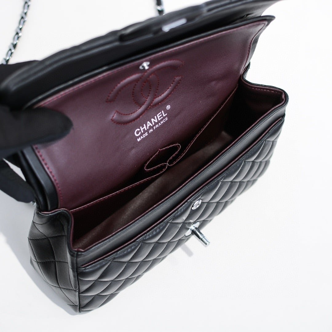 Ch**el Small Classic Flap Bag Black Leather With Silver Hardare 25Cm A01113 Y01480 94305