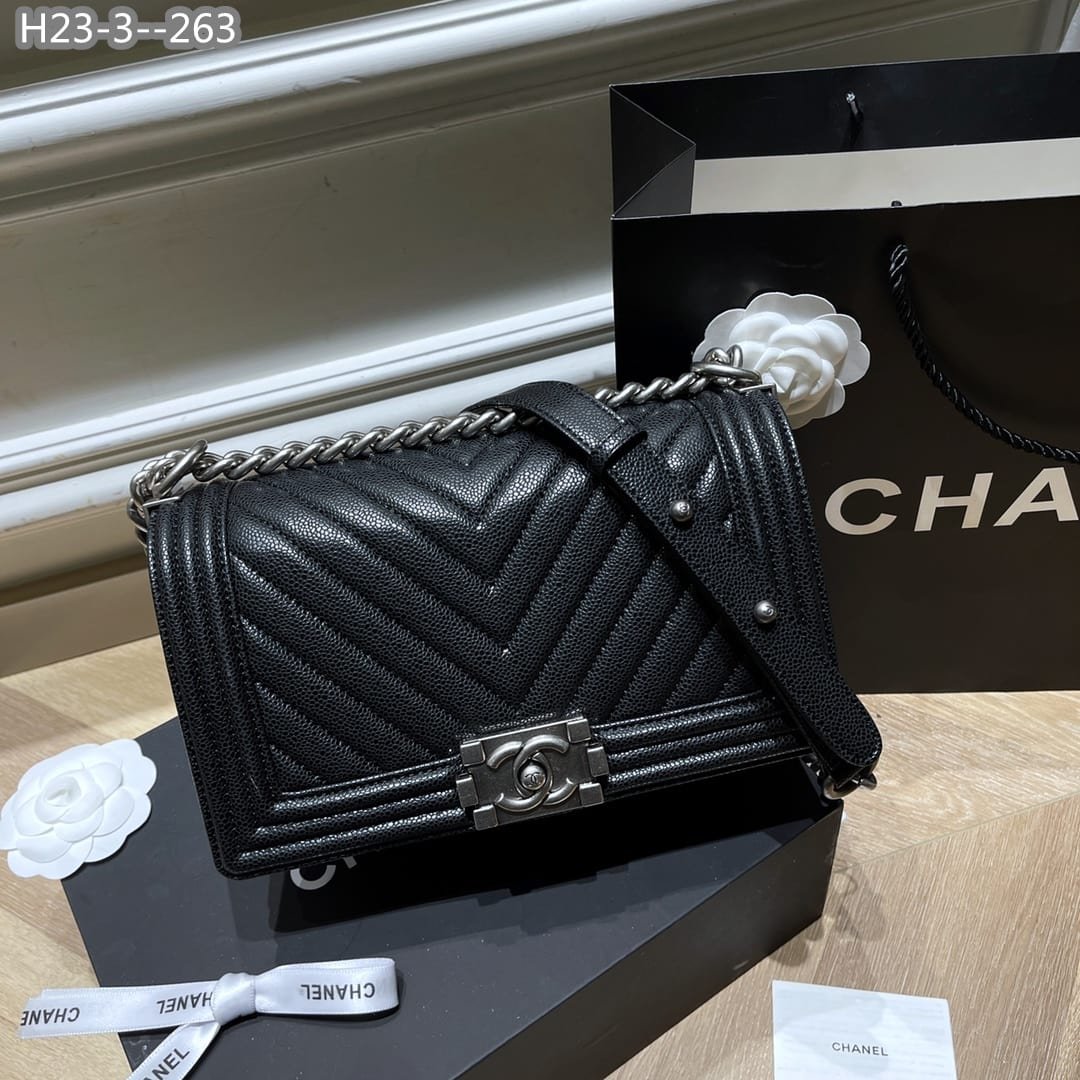 Ch**el Boy Caviar Chevron Quilted Flap Bag Black 25Cm