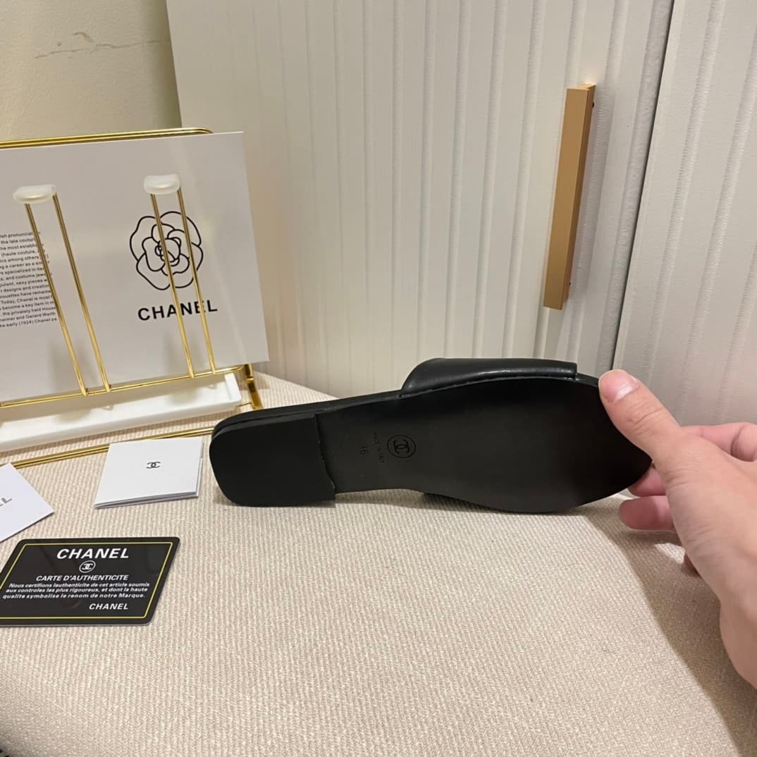 Ch**el Cc Pearl Slippers Black