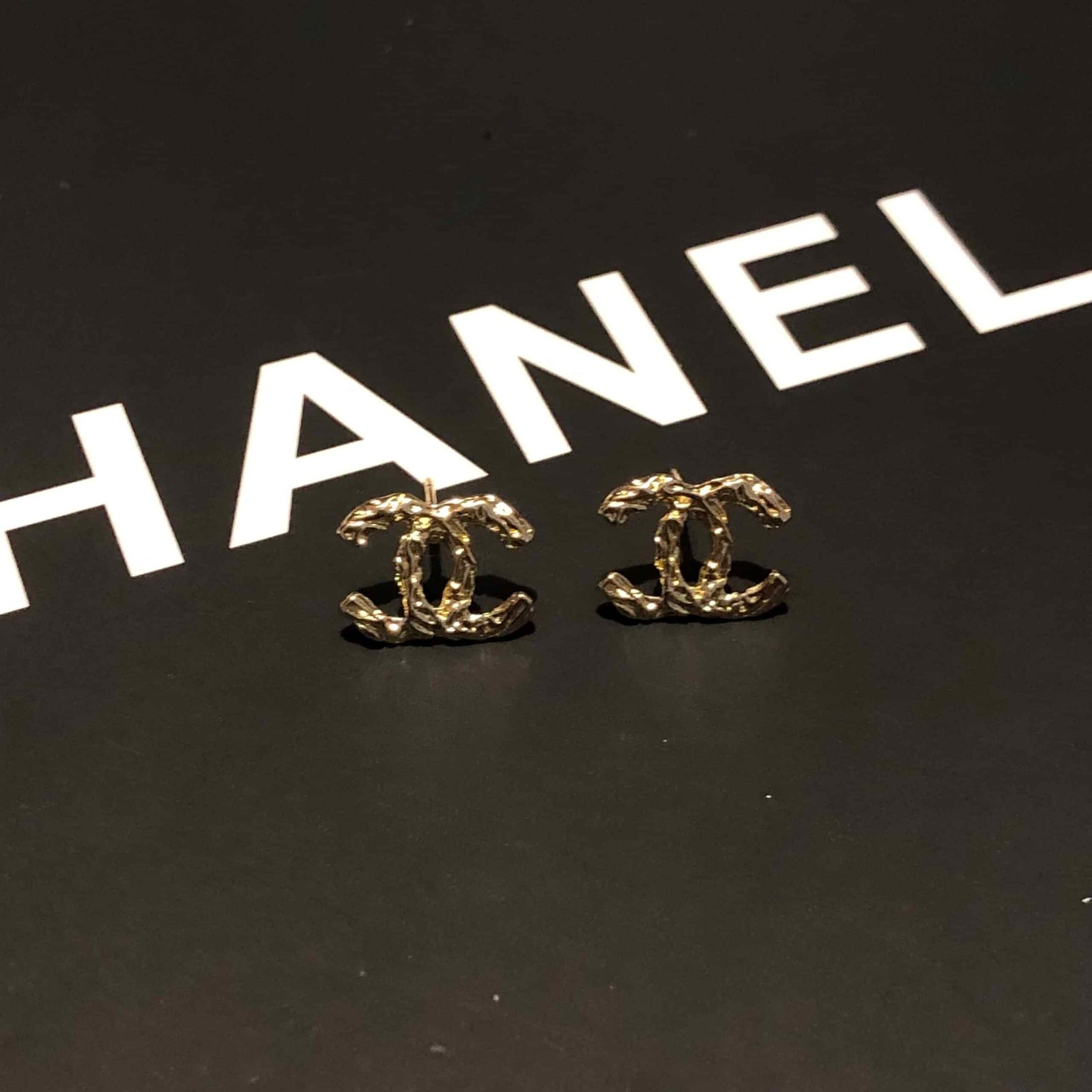 Ch**el Cc Earrings Gold