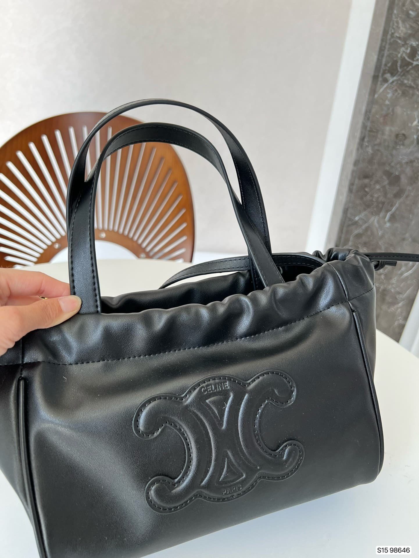 Ce1i*e Small Cabas Drawstring Cuir Triomphe In Smooth Calfskin Black 24Cm 111013Du338No