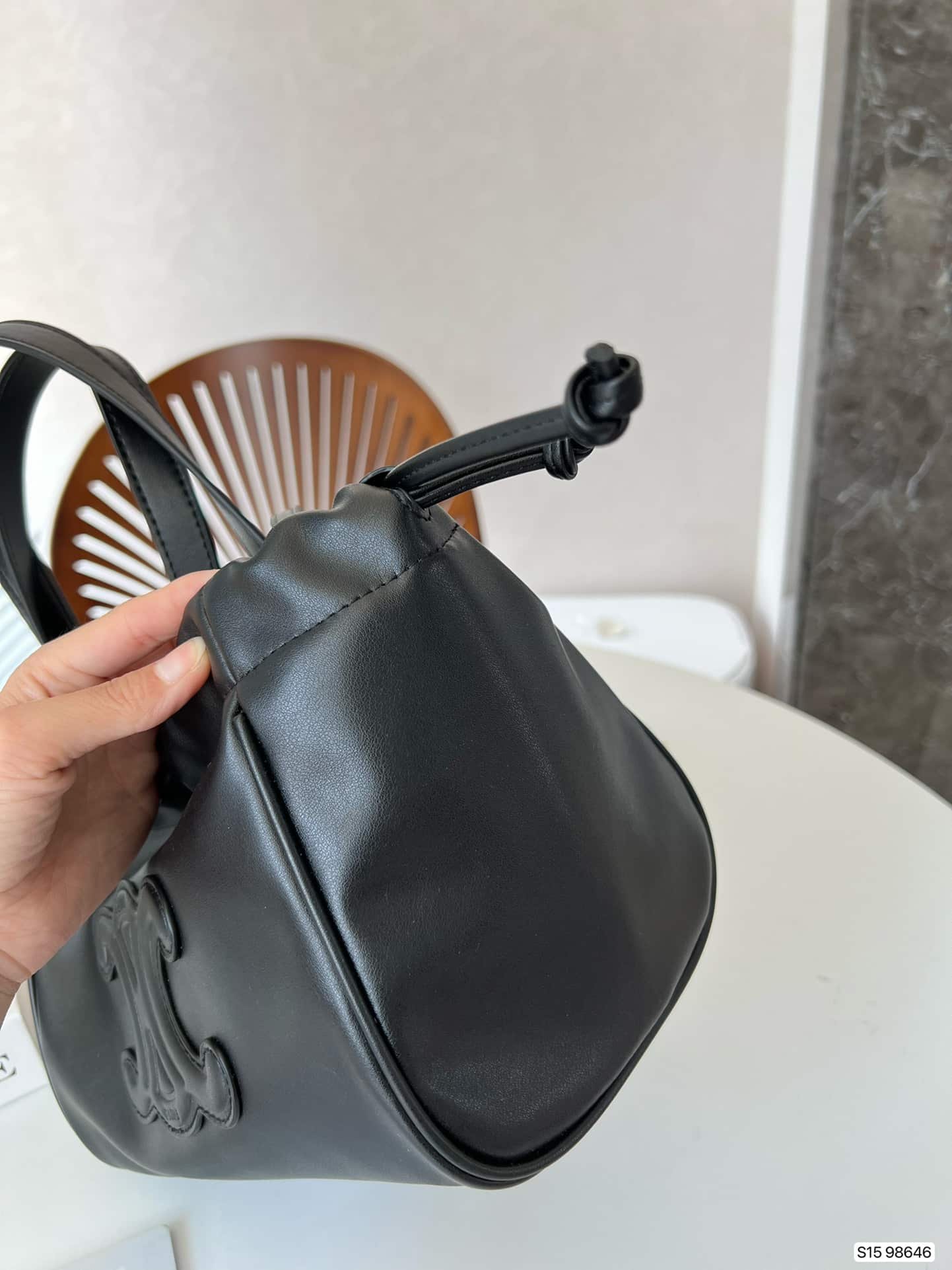 Ce1i*e Small Cabas Drawstring Cuir Triomphe In Smooth Calfskin Black 24Cm 111013Du338No