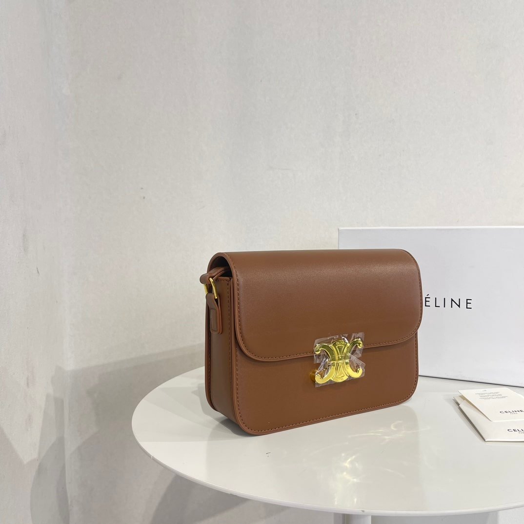 Ce1i*e Teen Triomphe Bag In Shiny Calfskin Brown 18Cm