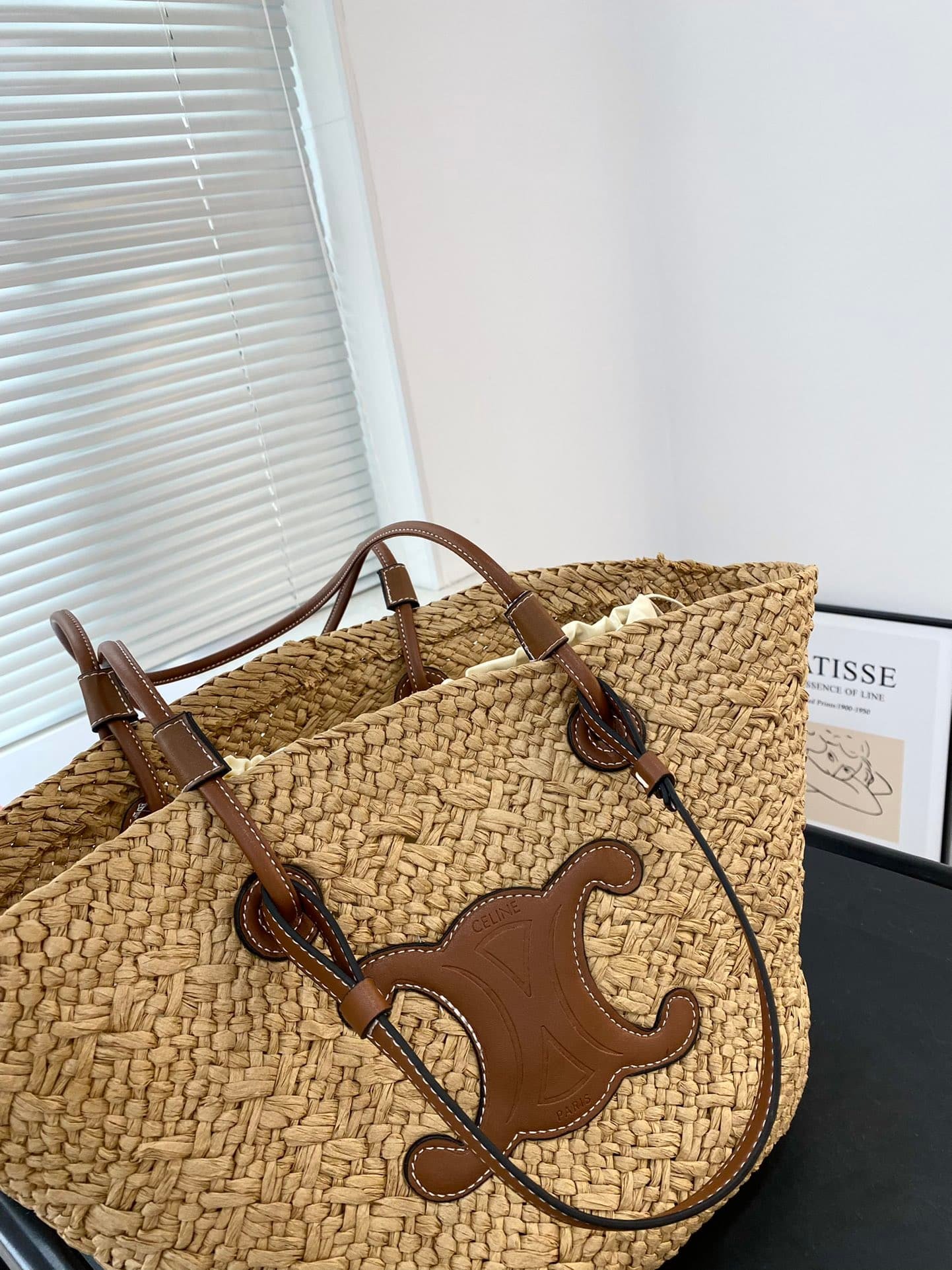 Ce1i*e Triomphe Panier In Raffia And Calfskin Tan 31Cm