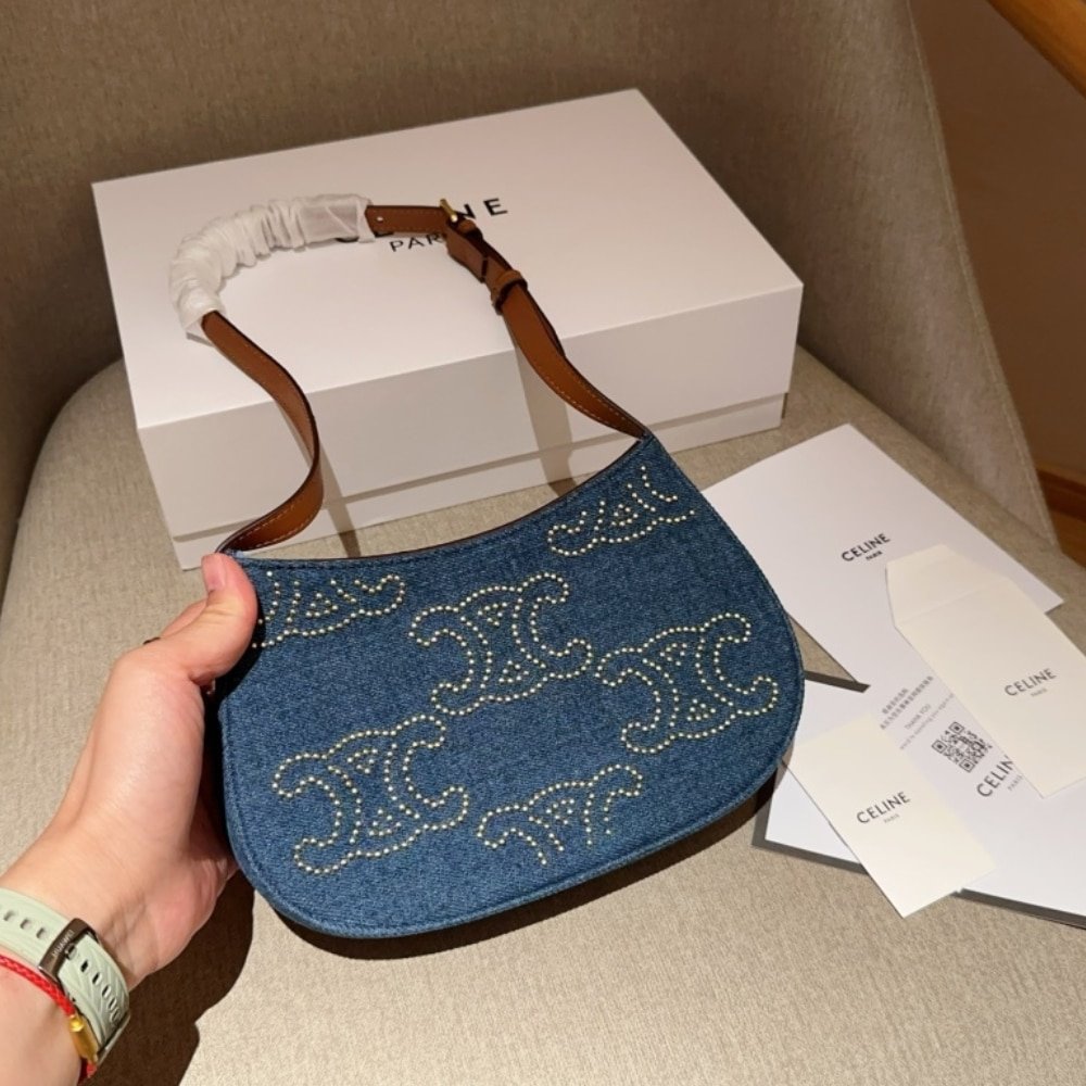 Ce1i*e Medium Tilly Bag With Triomphe Studs And Calfskin Denim 22Cm
