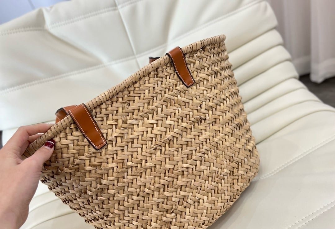 Ce1i*e Large Triomphe Classic Pannier In Raffia Calfskin Tan 42Cm 192622Cgg 04Lu