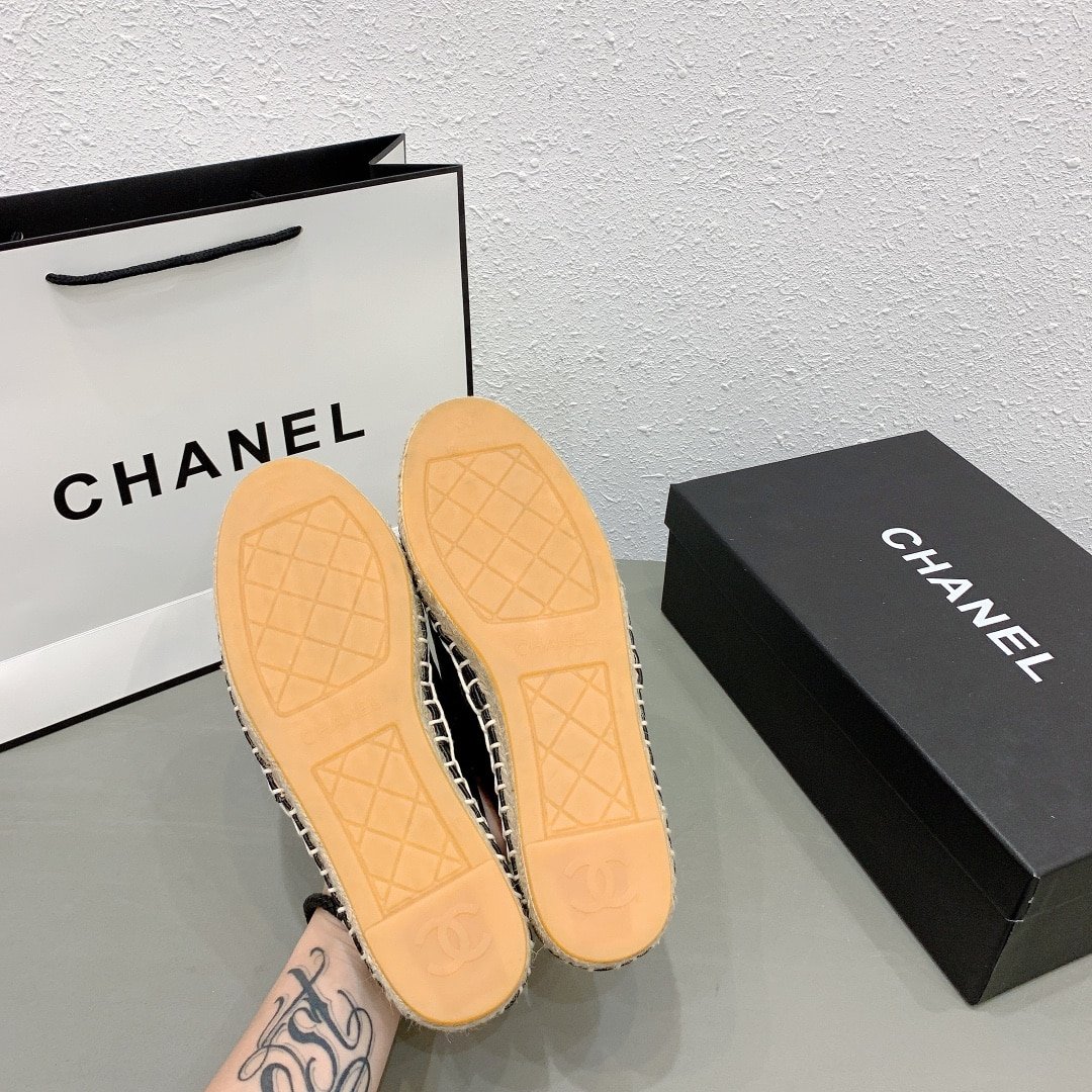 Ch**el Cc Espadrilles Slip On White Black