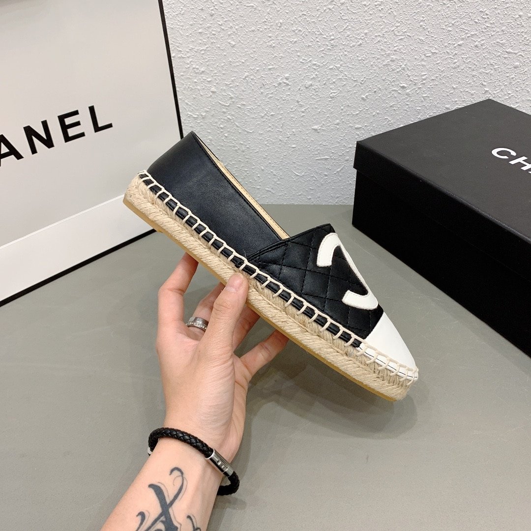 Ch**el Cc Espadrilles Slip On White Black